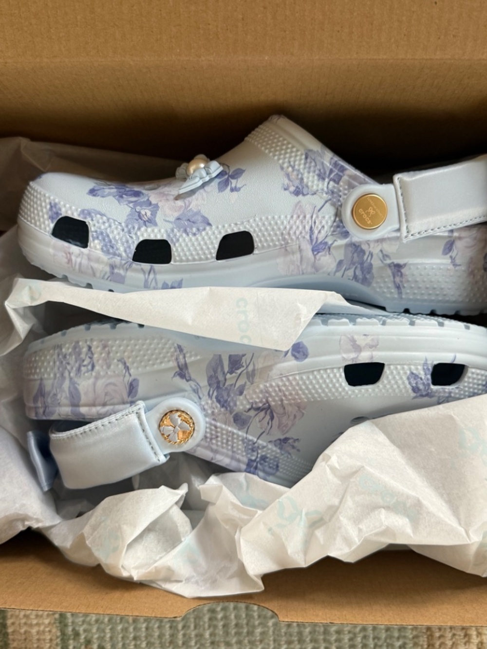 Loveshackfancy Classic Crocs - Picture 5 of 10